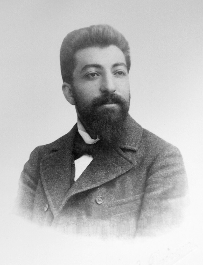 Обложка: Аветик Исаакян. Женева, 1902. Фото: inknagir.org 