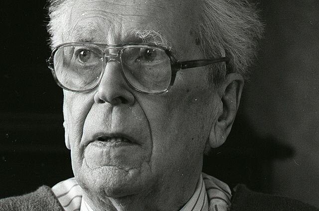 Дмитрий Лихачев