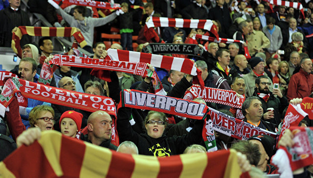 Фанаты Английского клуба "Liverpool"