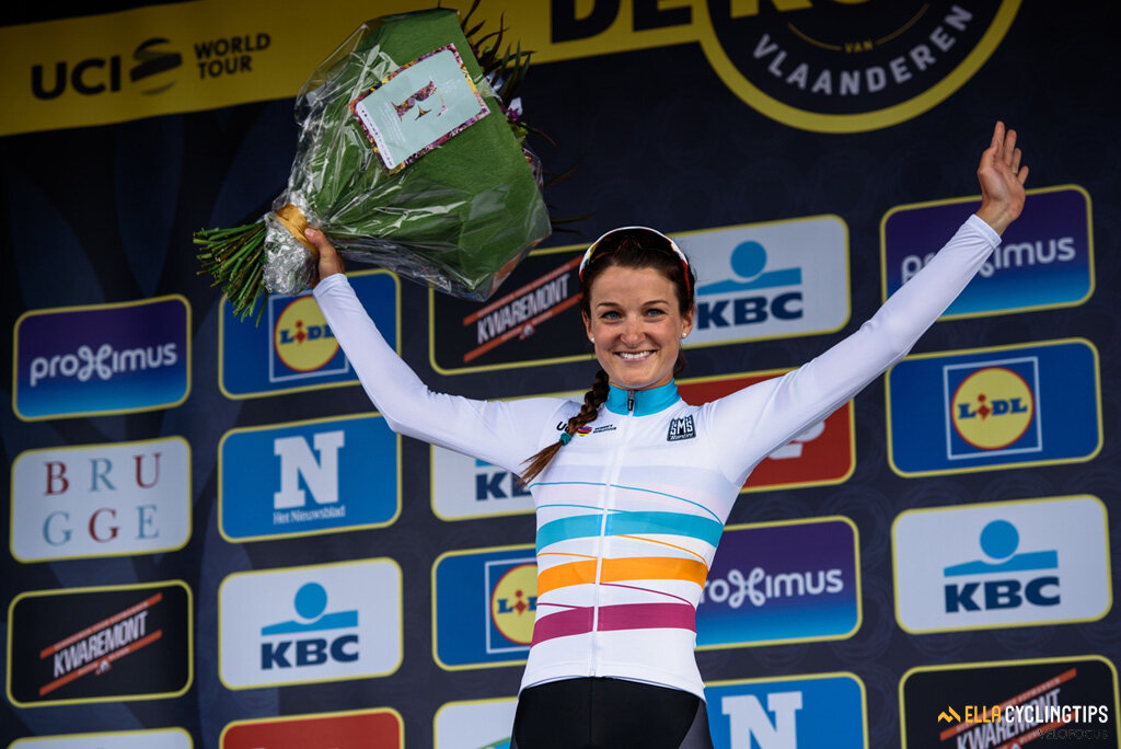 Lizzie Armitstead takes the lead in the UCI Women’s WorldTour from her teammate, Chantal Blaak — Women’s Ronde van Vlaanderen 2016. A 141km road race starting and finishing in Oudenaarde, Belgium on April 3rd 2016.