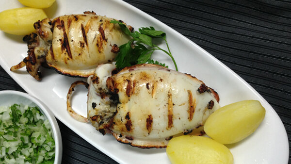 Stuffed Calamari with Crispy Garlic Food, Grilled dinner, Squid recipes