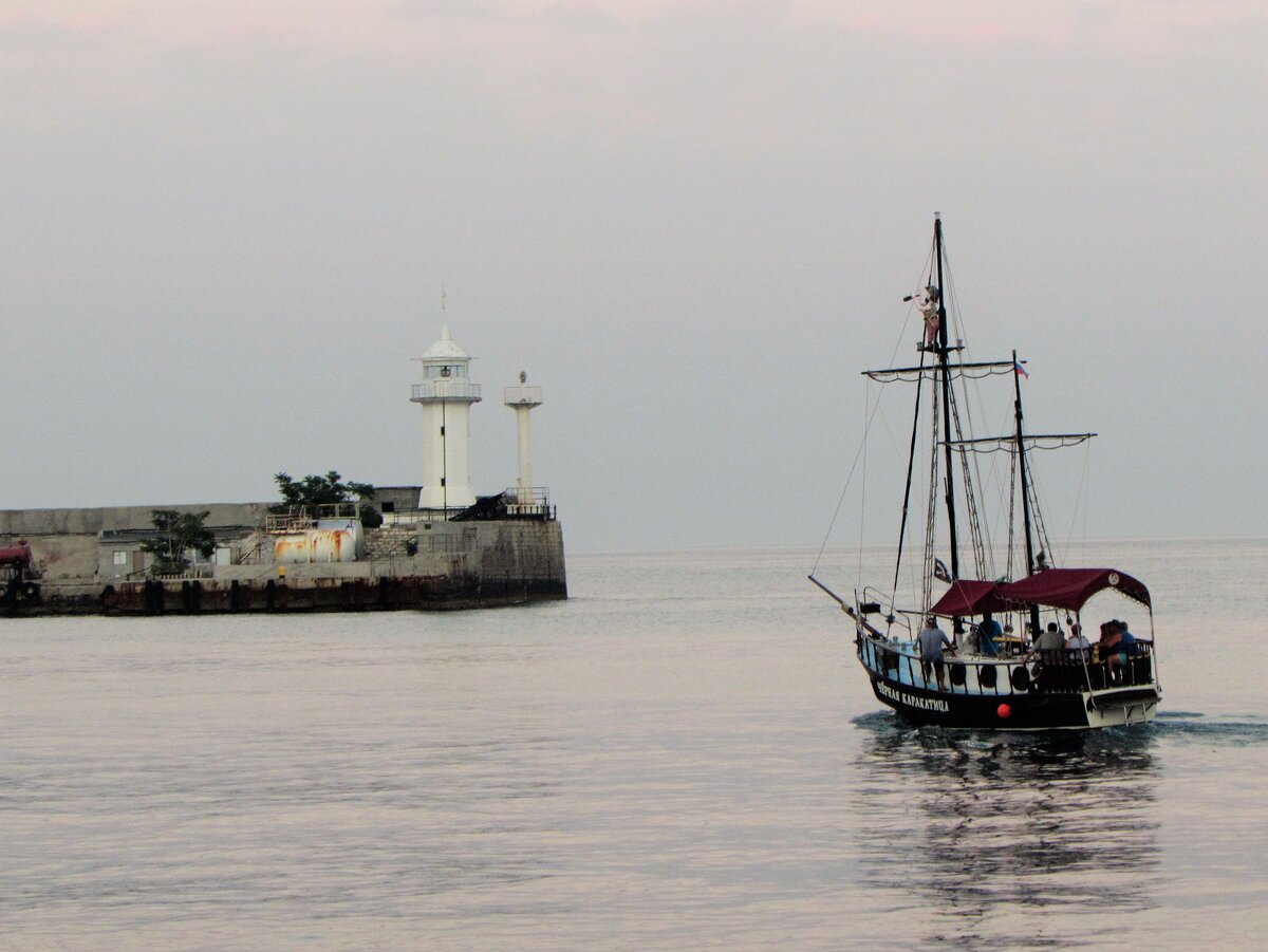 Ялтинский маяк. Выход в море