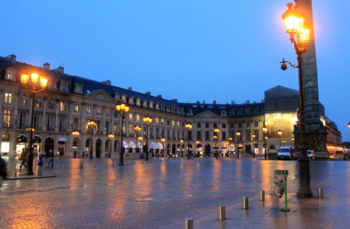 Вечерние улицы Парижа