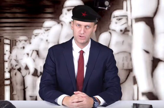 Фото: стоп-кадр видео-ответа Навального главе Росгвардии Виктору Золотову