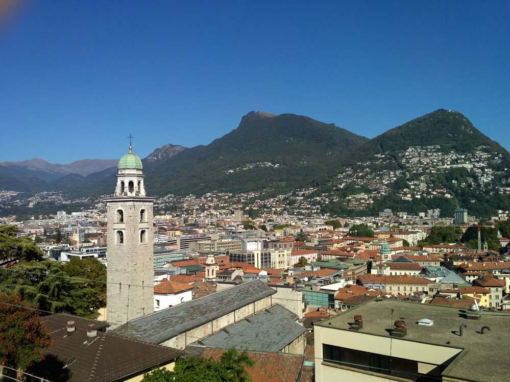 Город и горы 