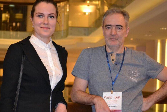 По мнению Максима Чепукайтиса и Надежды Чащиной, бизнесмены зачастую осуществляют бронь в самый последний момент, так как заполнение гарантийных документов, счетов требуют слишком большого времени, которого у предпринимателей нет. Важными параметрами для них являются близость транспорта, хороший сон и вкусный завтрак. 