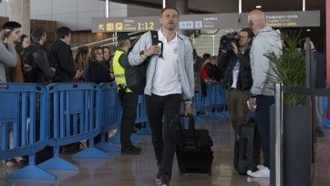 Луис Энрикеподал в отставку по личным причинам, а новым главным тренером Испании стал его ассистент Роберт Морено.
