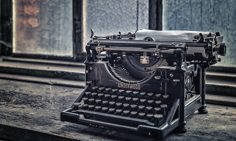 Хороша чертовка! Обожаю винтажный стиль.