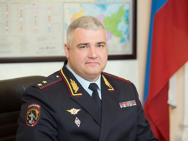 На вопрос читателя отвечает начальник Главного управления по обеспечению безопасности дорожного движения МВД России генерал-лейтенант полиции Михаил Черников.