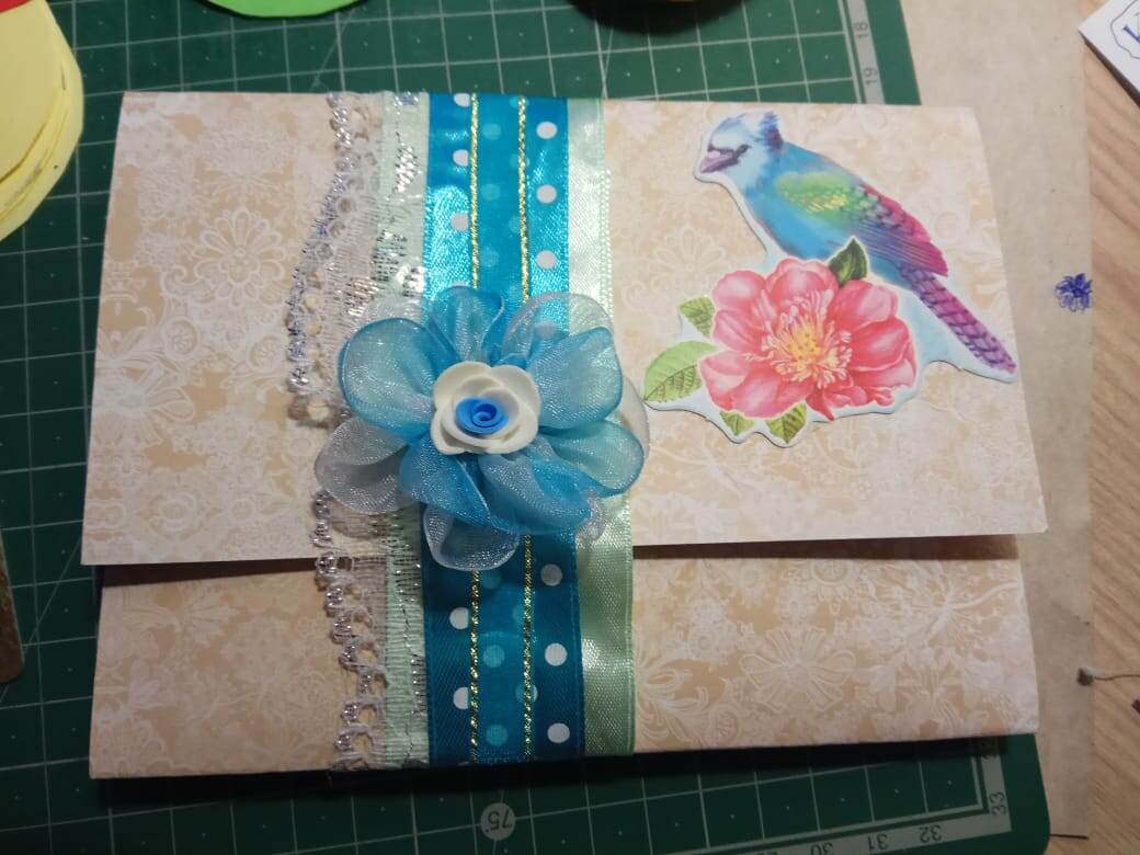 Пицца, пицца и конверт для денег