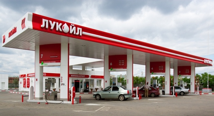 Изображение взято с https://www.retail-loyalty.org/news/magnit-otkroet-magaziny-na-zapravkakh-lukoyl/