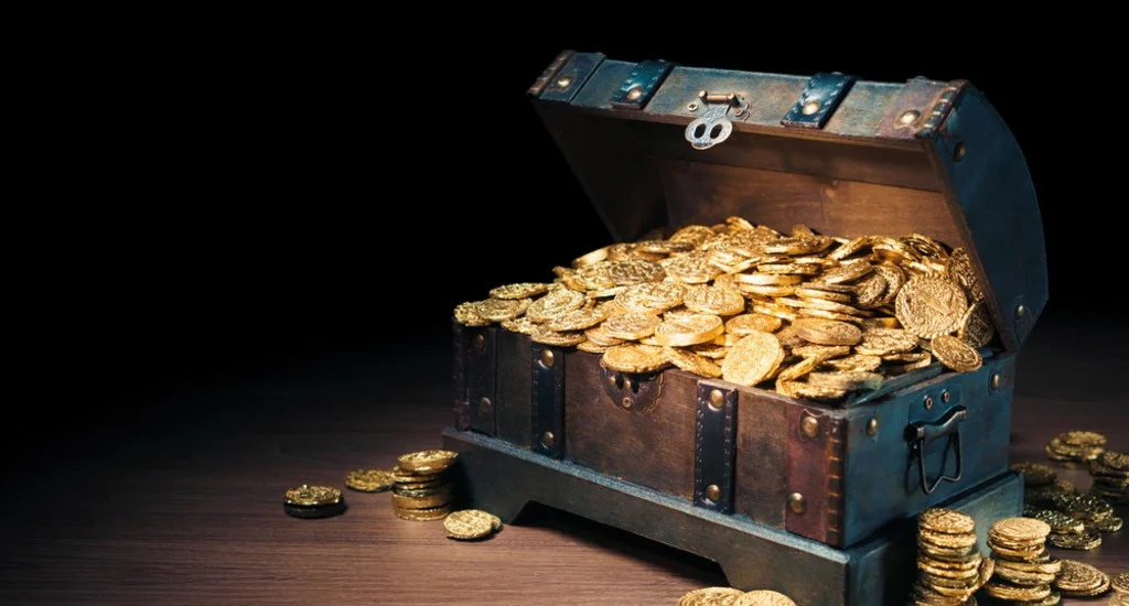 T treasure. Сундук с кладом. Сундучок для денег. Сундук с золотом. Сундук с монетами.