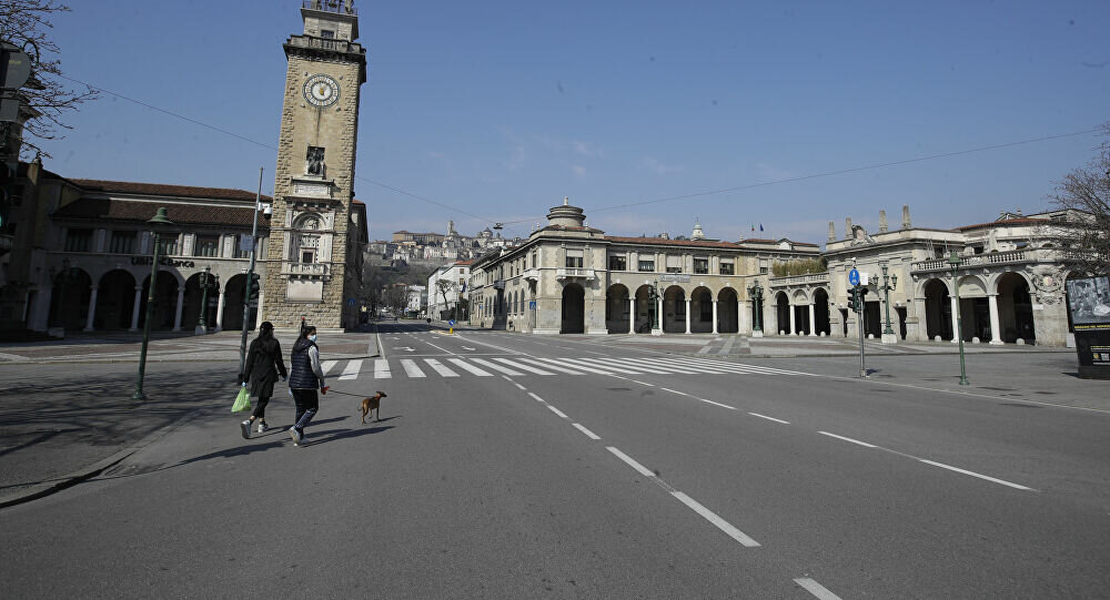 Итальянские города опустели. Гулять можно только с собаками