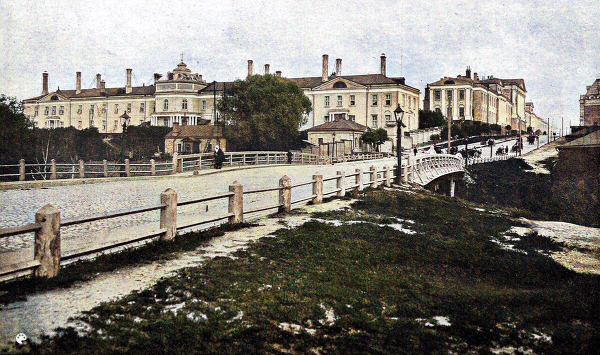 1907 год - здание Московского военного госпиталя
