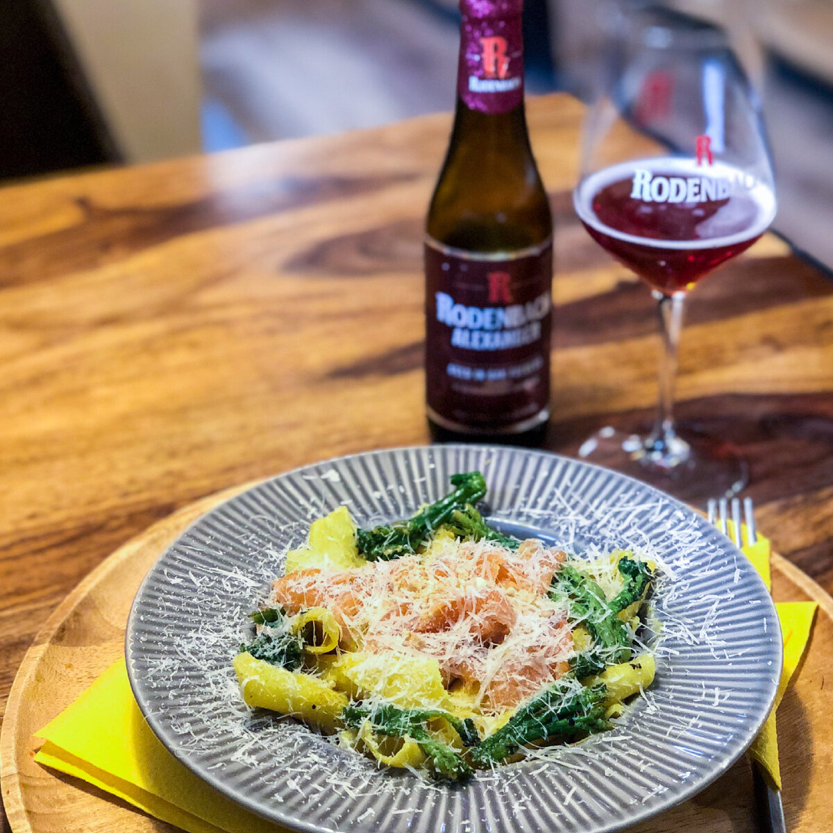 В PastaFresca можно взять пасту с довольно редким шафрановым соусом.