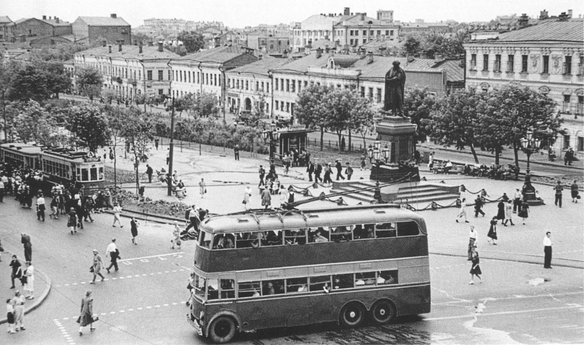 Фото: Давид Шоломович, 1947 год.