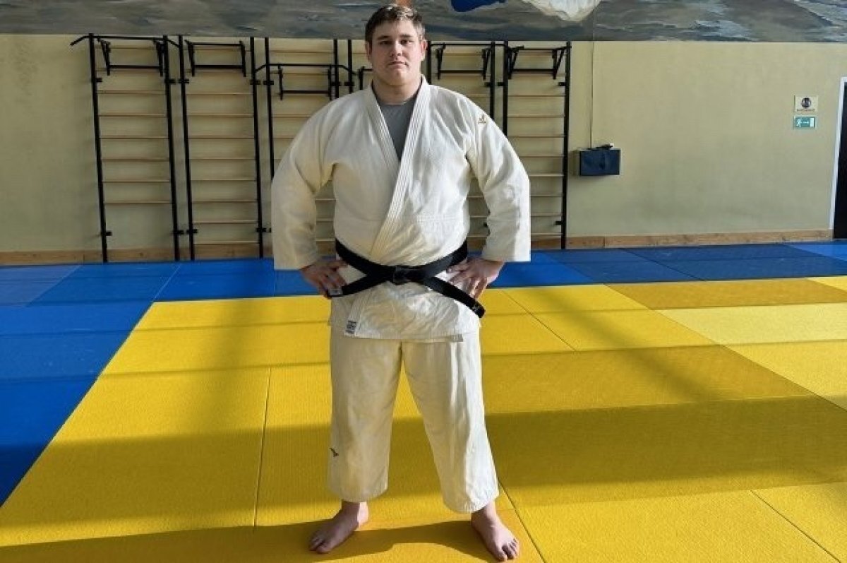    Спортивный путь Дмитрия начался еще в четыре года.