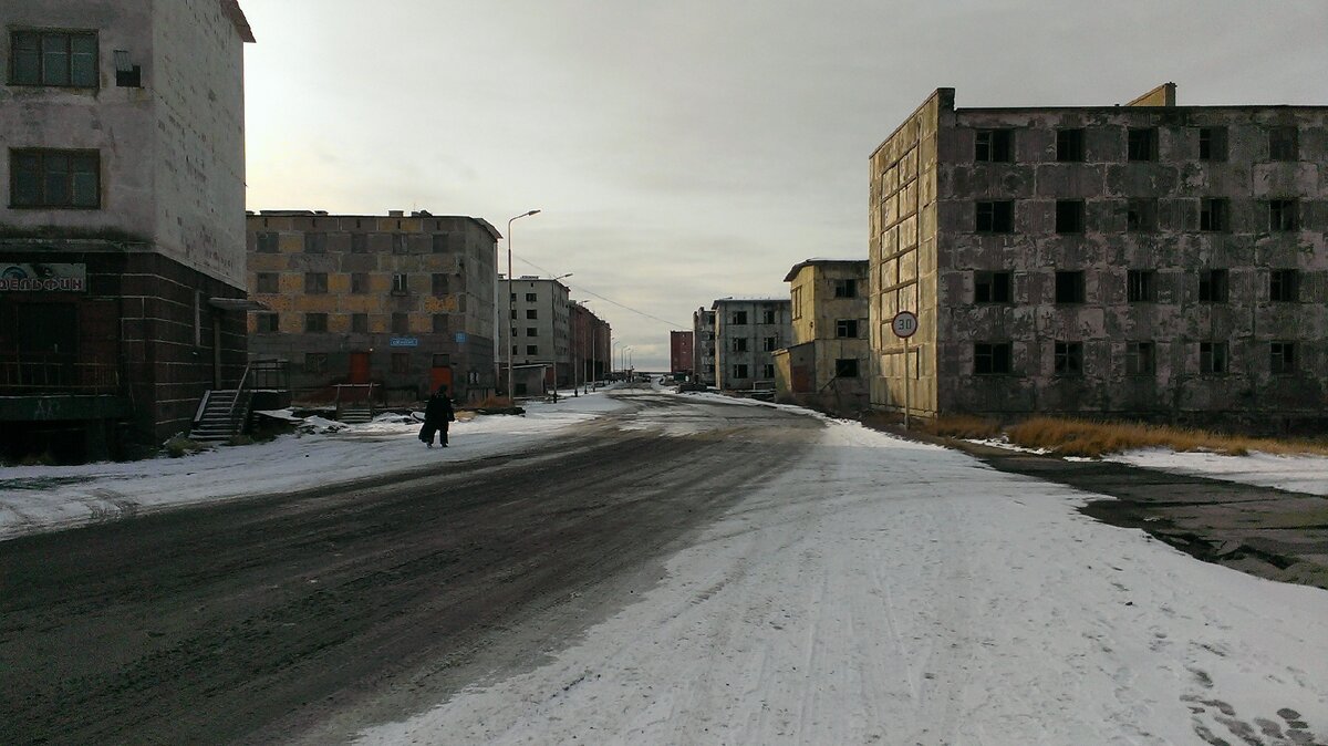 Какой самый северный. Певек 2021. Город Певек Якутия. Гора Певек. Певек фото города 2019.