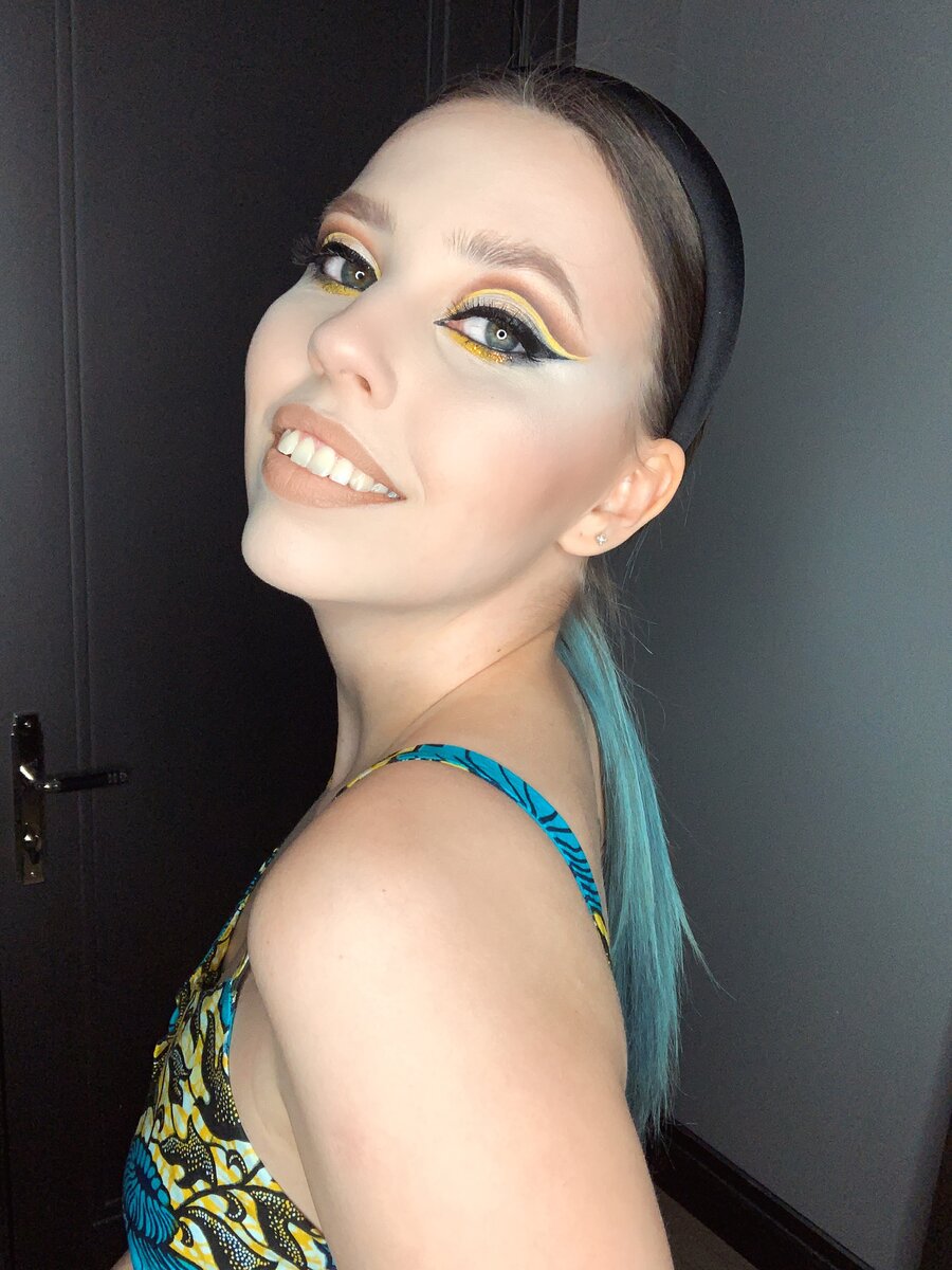 Макияж с использованием магнитных ресниц и магнитной подводки