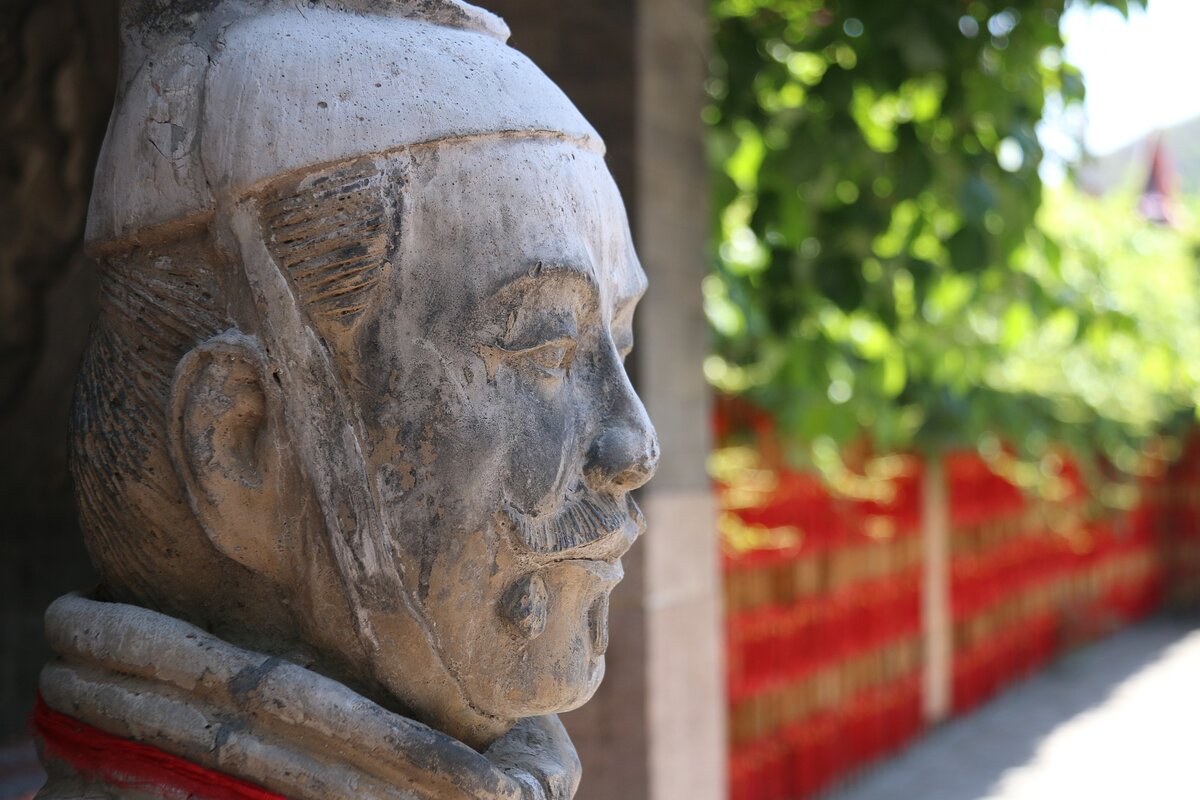 https://cdn.pixabay.com/photo/2014/08/28/16/14/chinese-429924_960_720.jpg