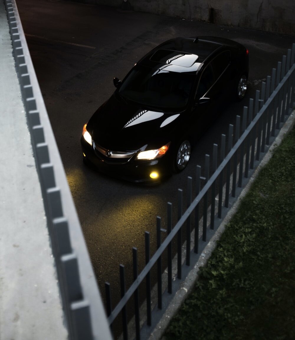 Главное - чтобы была тонировка. Иначе, есть шанс стать звездой YouTube