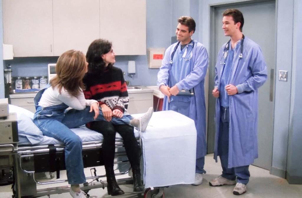 Джордж Клуни и Ноа Уайл, сыгравшие в сериале "Скорая помощь" идут на свидание с Рейчел и Моникой