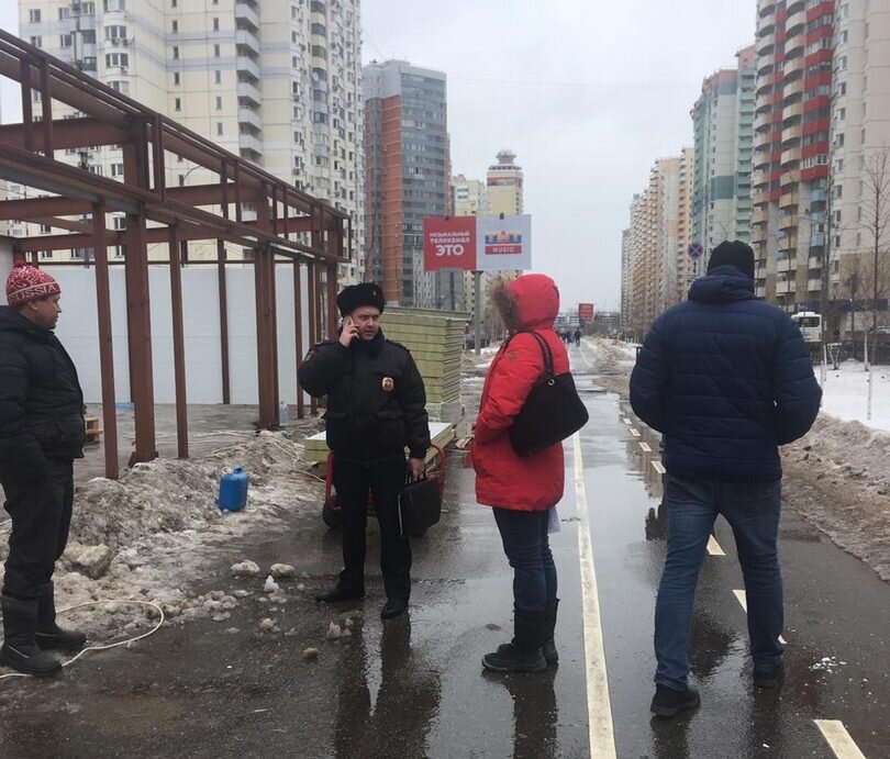 Самострой в Павшинской пойме.