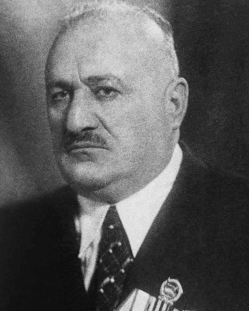 Лонгиноз Стажадзе.