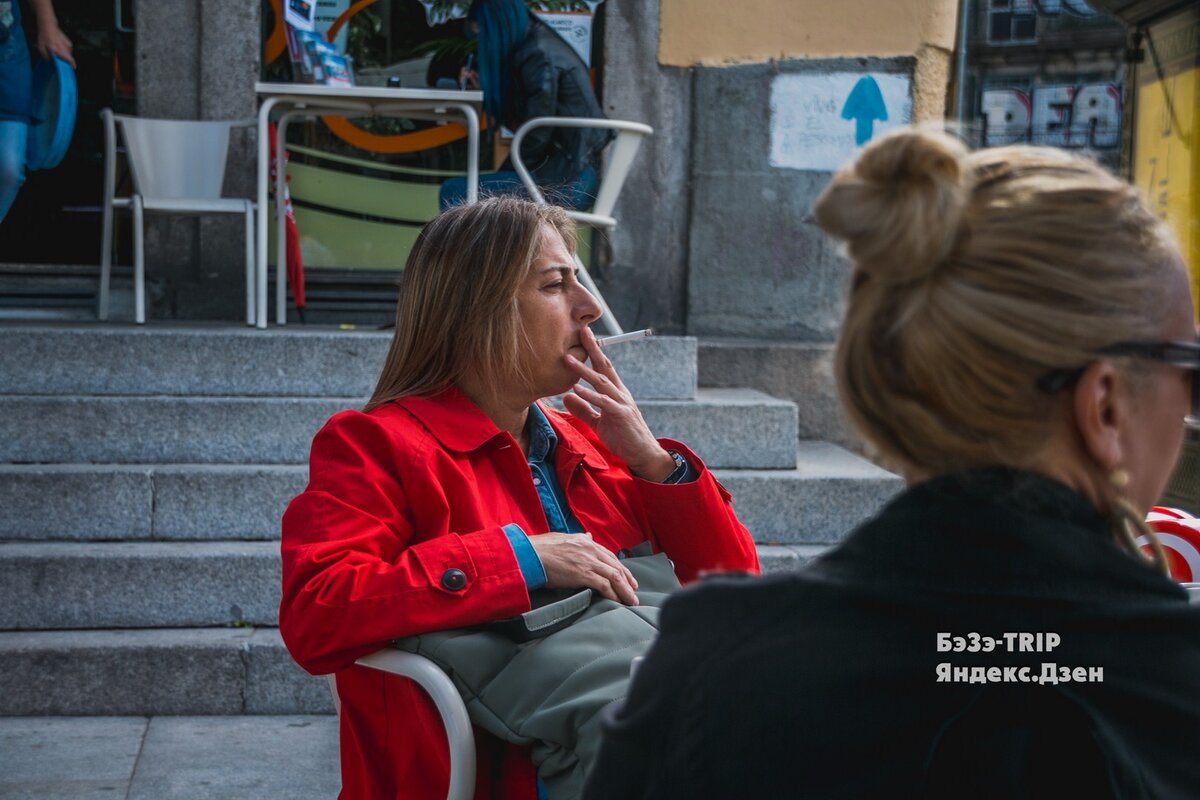 Женщины в Португалии: шикарные, курящие, татуированные и пенсионерки