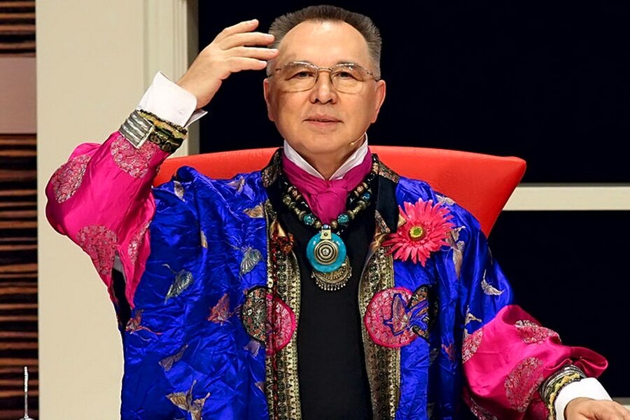 Советский и российский художник-модельер Вячеслав Зайцев (Фото из открытого источника "Яндекс. Картинки") 