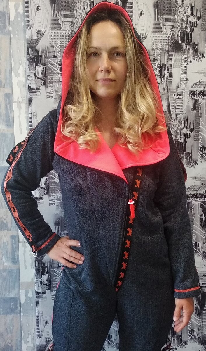 Вид спереди сшитого комбинезона Natella Glu по выкройке