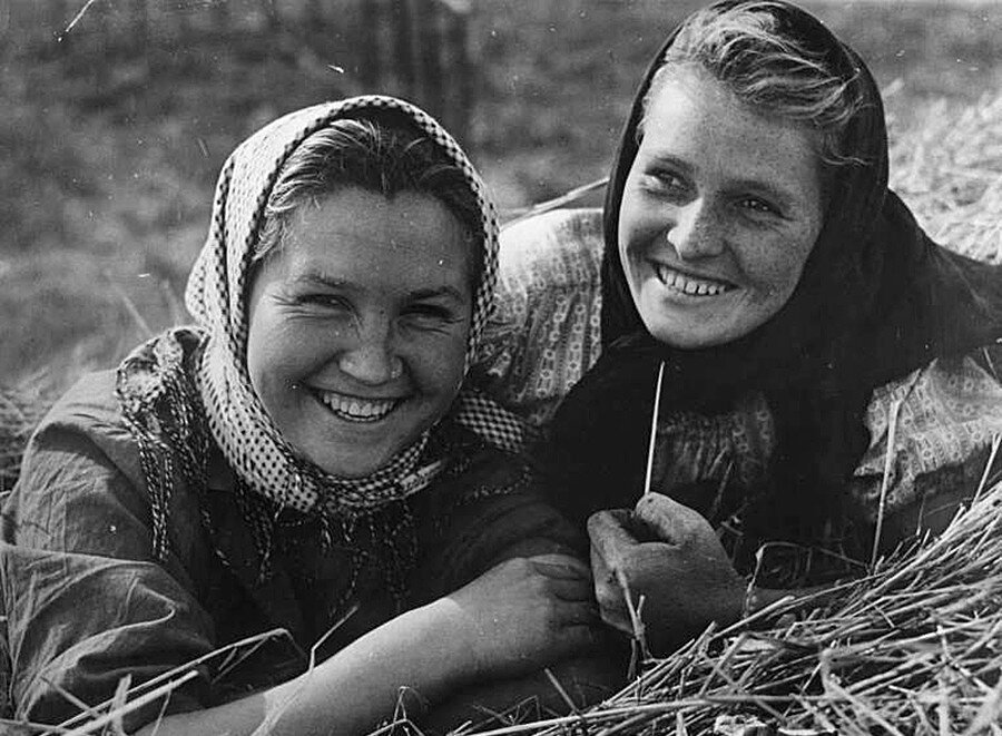 Подружки. Всеволод Тарасевич/МАММ / МДФ