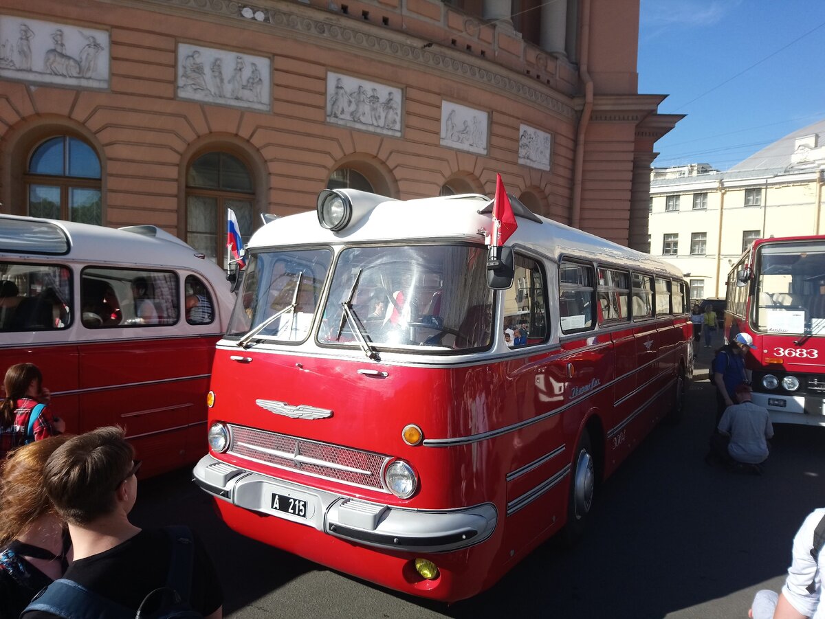 Парад и выставка ретро техники на День рождения Санкт-Петербурга в 2019 |  Аборигены культурной столицы | Дзен