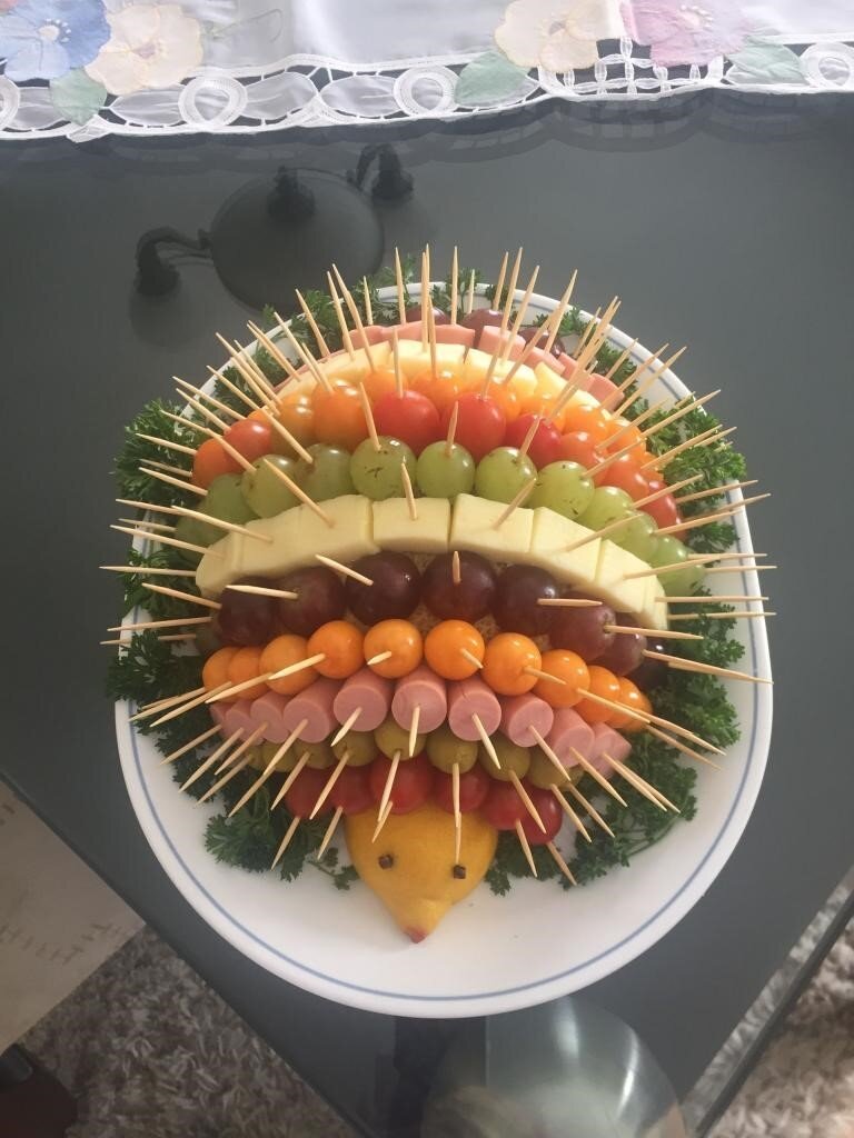 Фруктовый Ежик из апельсина