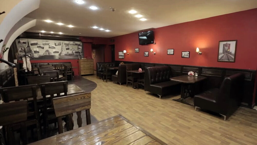 Мрачный интерьер кафе