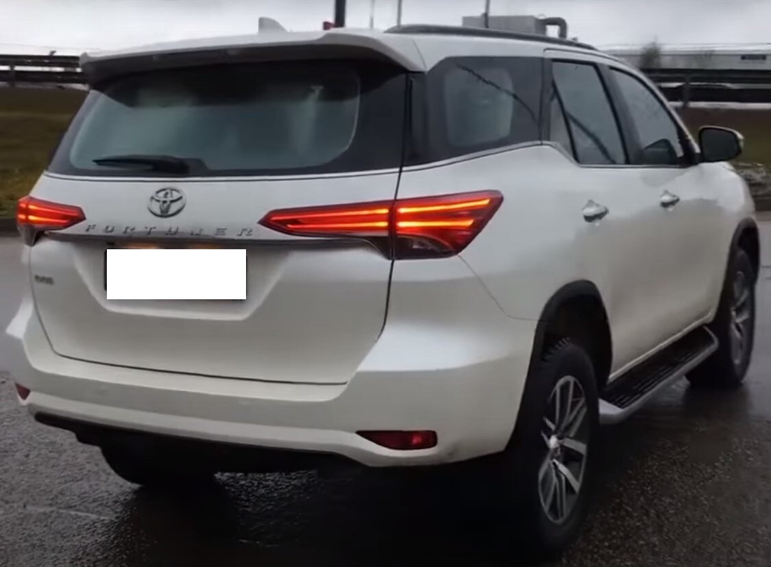 На что чаще всего жалуются владельцы новых Toyota Fortuner после 2-3 лет  эксплуатации | ПОЧТИ НОВЫЕ АВТО | Дзен