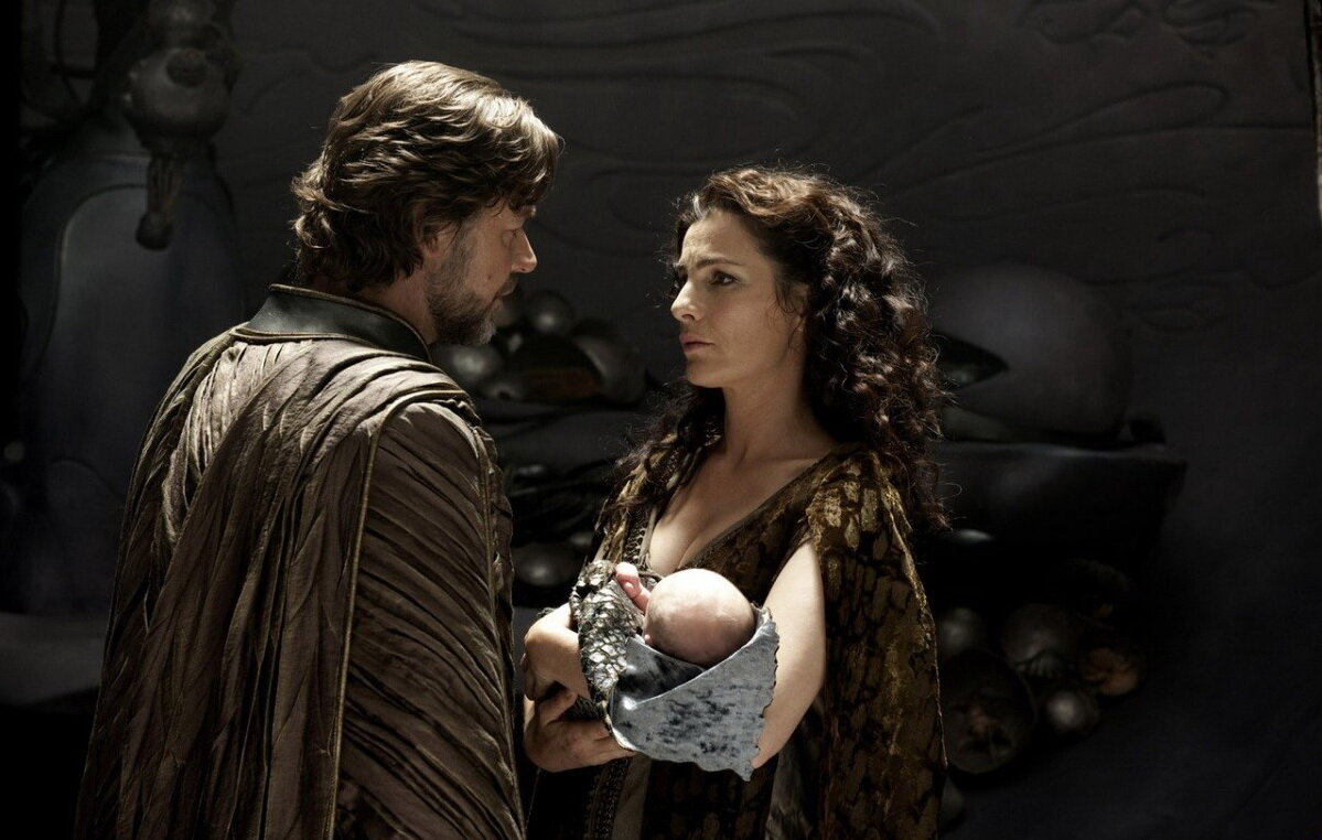 под вступление о судьбе Криптона опять отдали жирный кусок фильма, как в конце 70-х