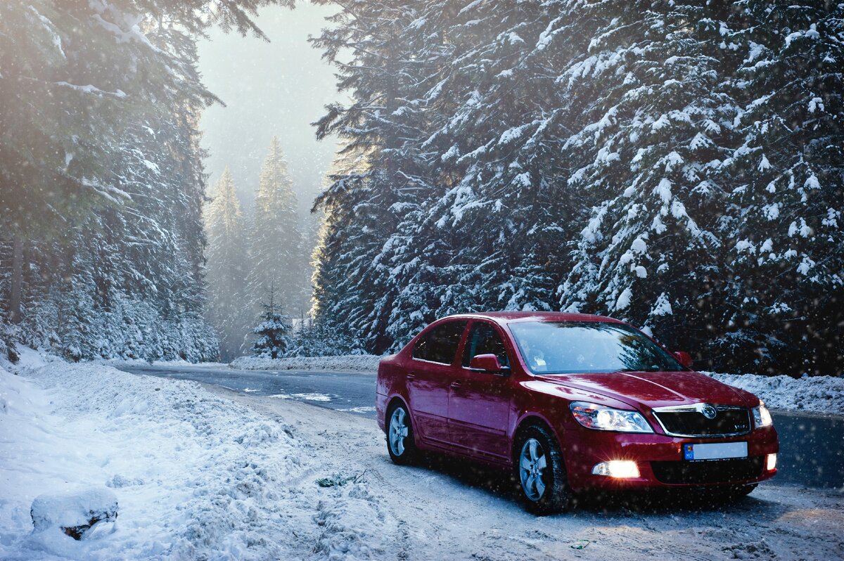 Если на этом авто летняя резина, водителя оштрафуют? Фото автора VisionPic .net Pexels, используется по лицензии Creative Commons