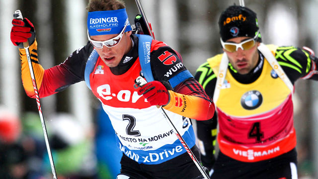 Симон Шемпп и Мартен Фуркад. В Нове Место тогда блеснул Яков Фак, выигравший два золота в спринте и пасьюте.