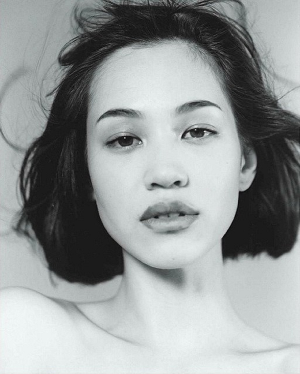 Портрет девушки. Фото Нобуёси Араки. Источник: https://cameralabs.org/8775-nobujosi-araki-odin-iz-samykh-znamenitykh-i-epatazhnykh-fotografov-v-mire