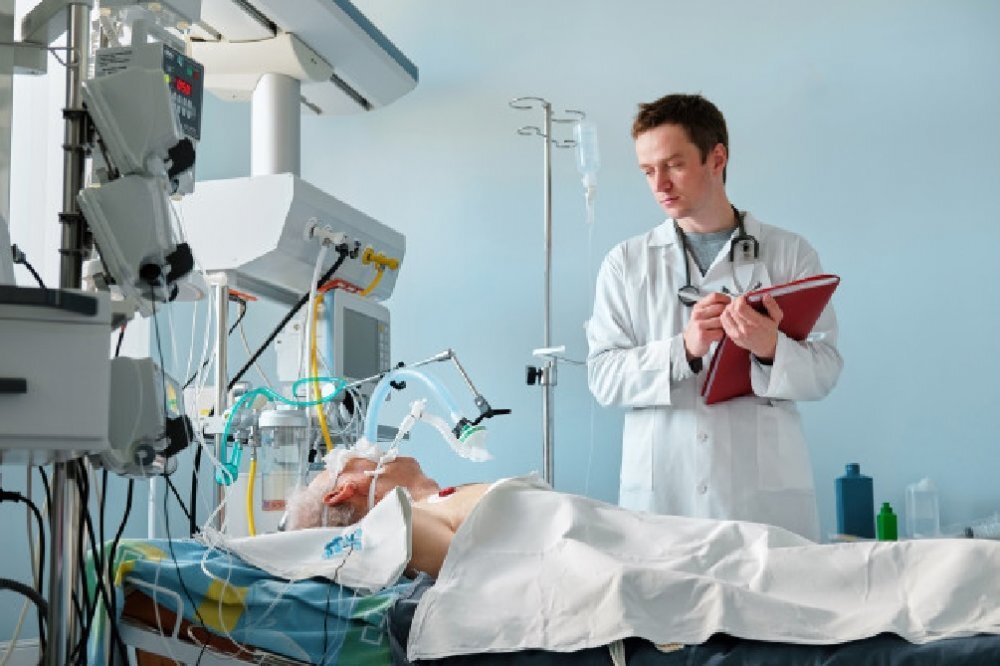 Аппарат ИВЛ. Фото с сайта ru.freepik.com