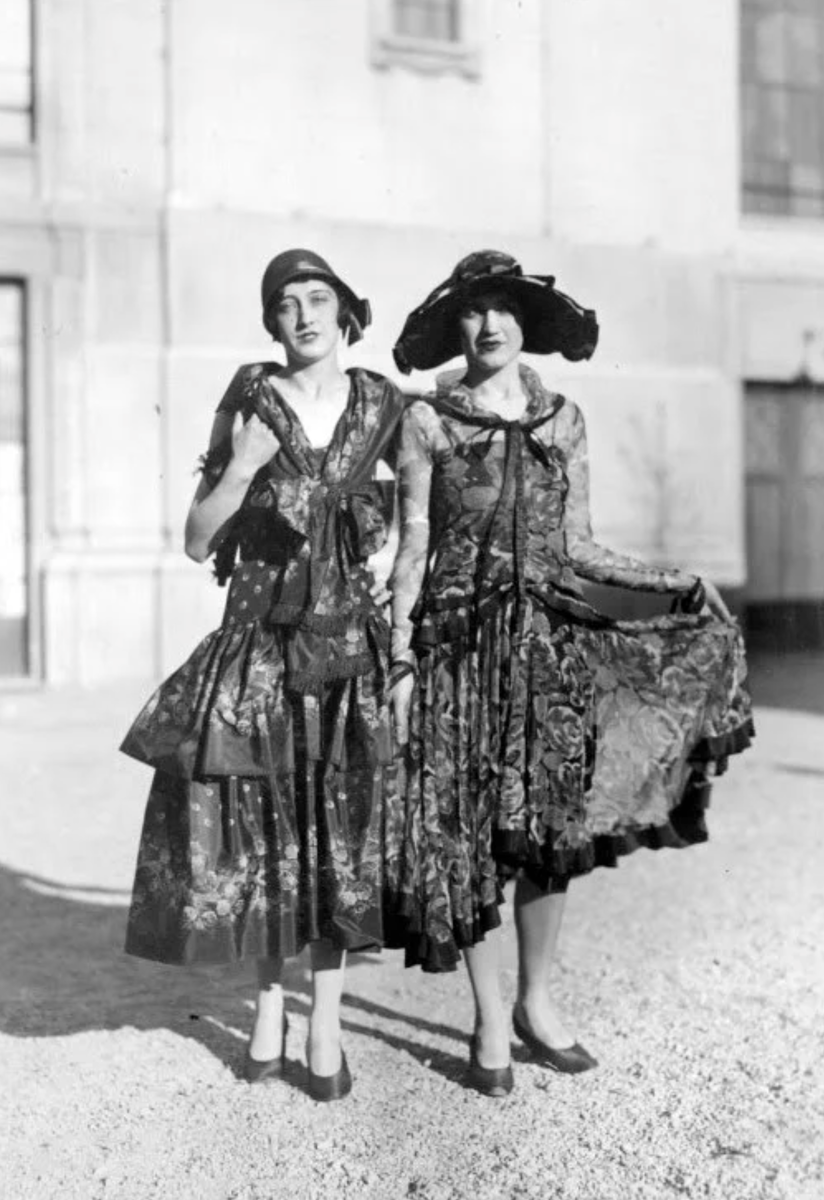 Две стильные дамы в Милане, Италия, 1929 год /  Источник – lombardiabeniculturali.it