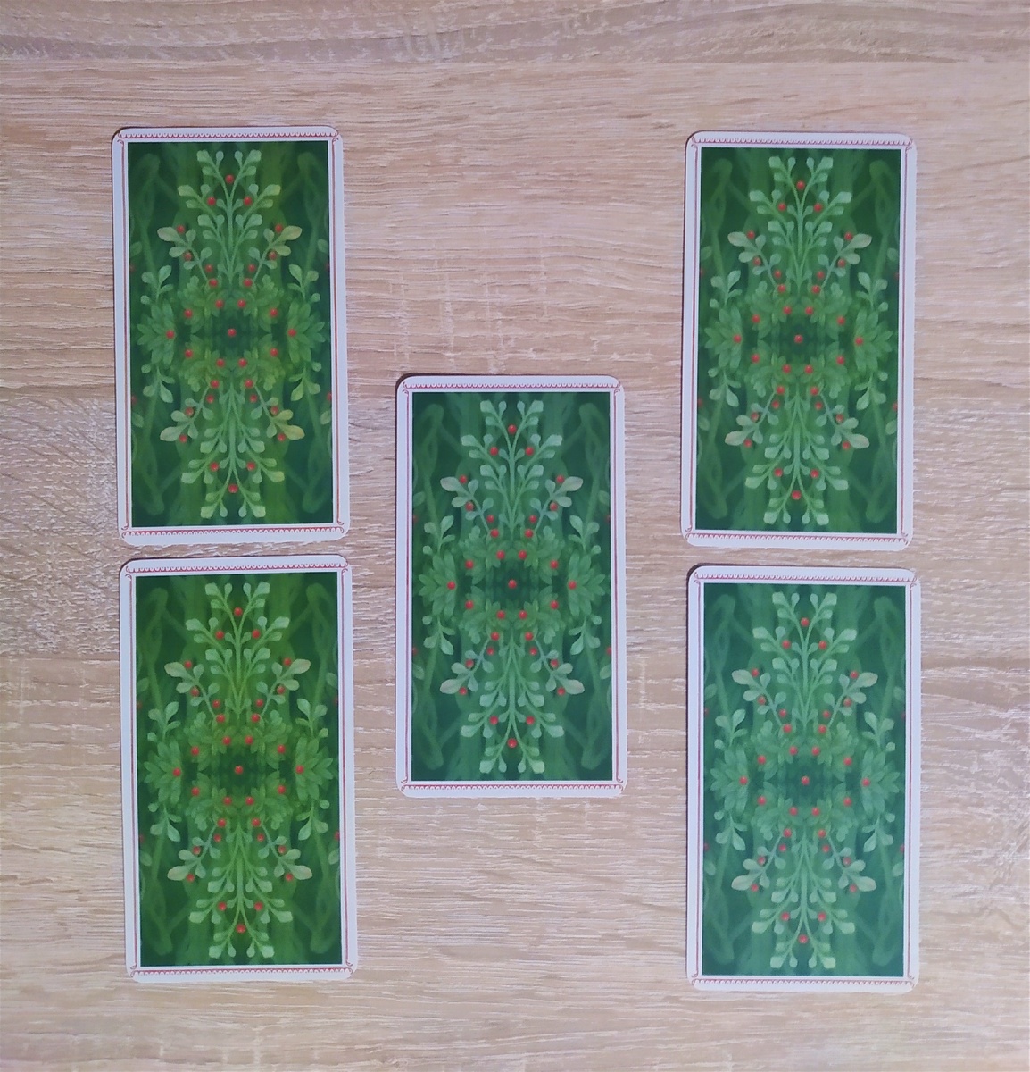 Если ваша ситуация требует личного гадания - пишите: WhatsApp +7 928 316 48 49, Telegram +7 928 316 48 49, электронная почта Le_Tarot@mail.ru.