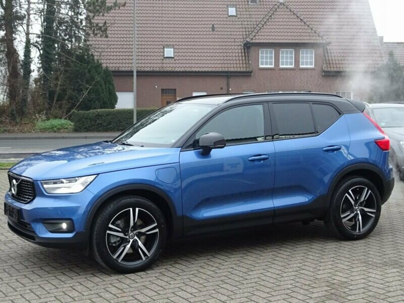 Volvo XC40. Источник иллюстрации - Яндекс.Картинки