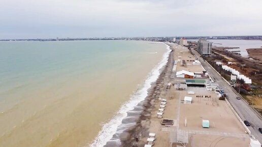 Евпатория. Зимнее море и пляж...при въезде в красивый город.