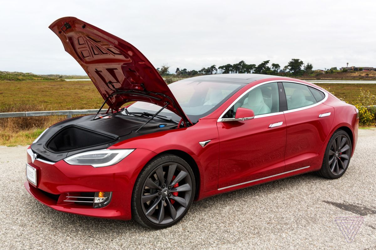 Изображение взято https://cartore.ru/5468-elektromobili-rimacs-concept-i-c_two-i-tesla-model.html