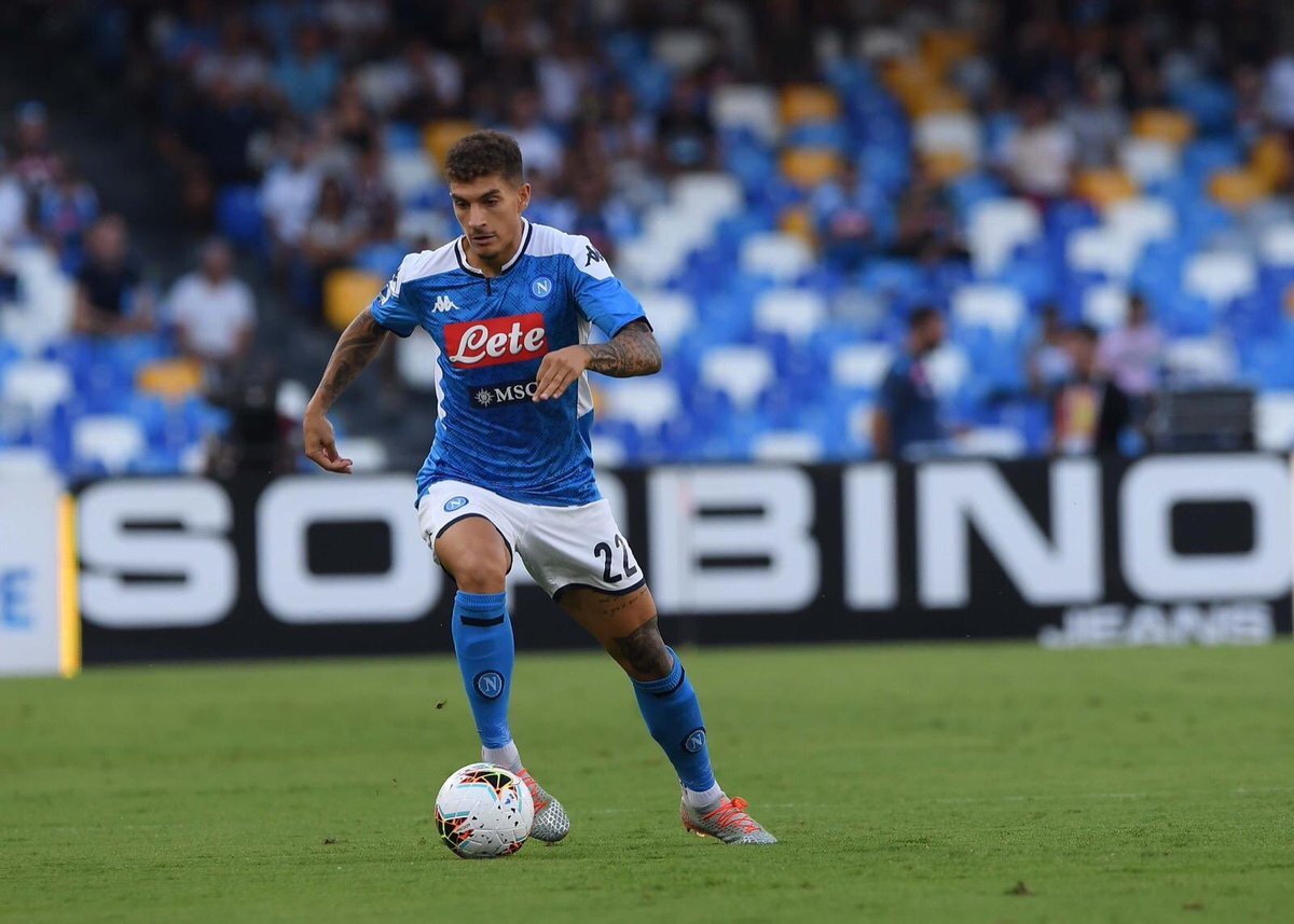 Ныне Джованни выступает за Наполи