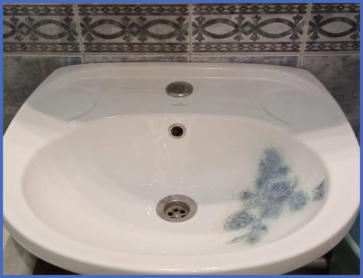 Через два года с момента нанесения декора. Фото моей раковины от 02.07.2021 года.