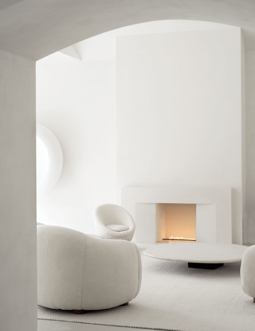 Интерьер дома Ким Кардашьян и Канье Уэста. Дизайнер Аксель Вервордт. Стоимость дома $ 60 млн.