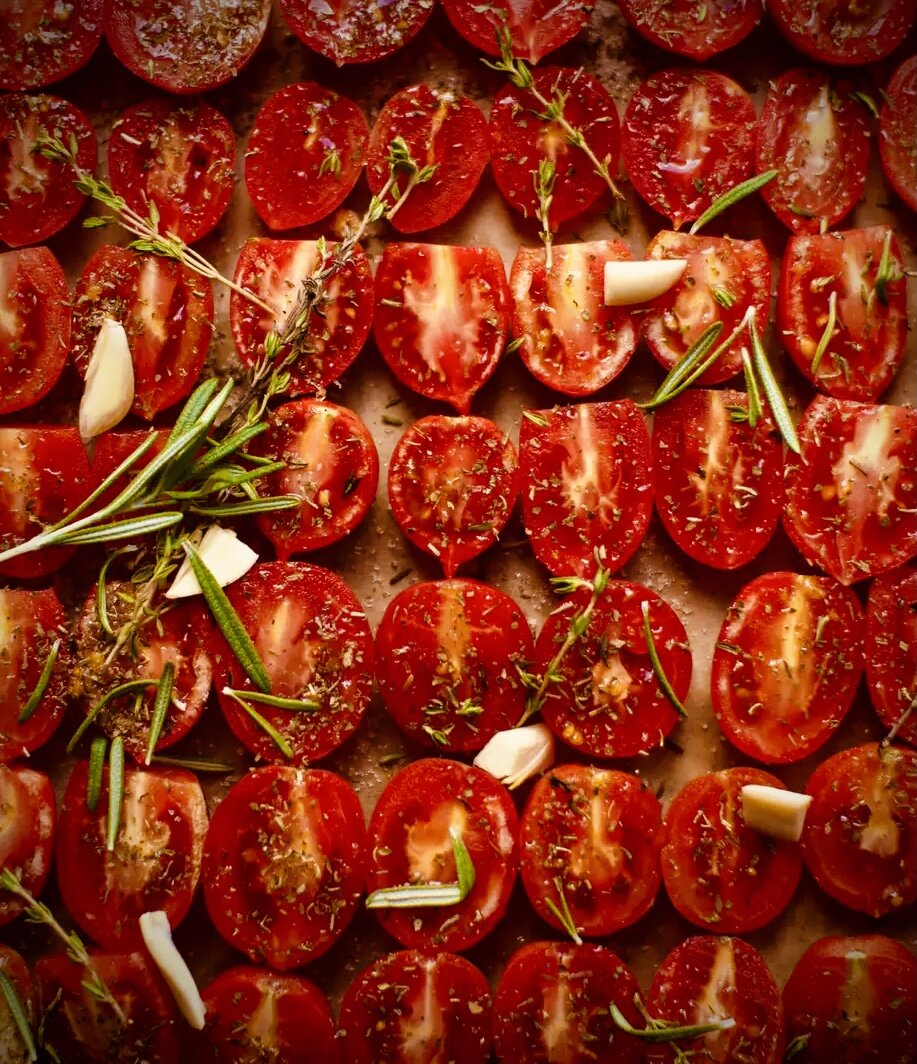 Помидоры в сушилке